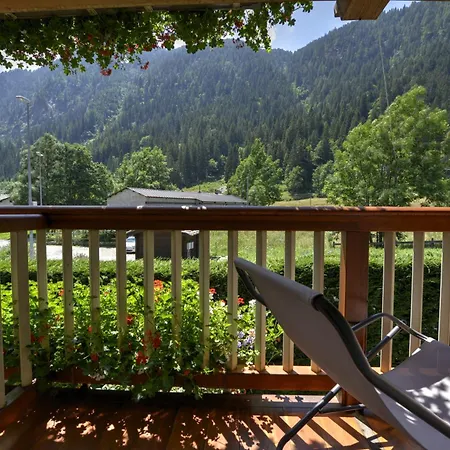 Walser Huus Apartman